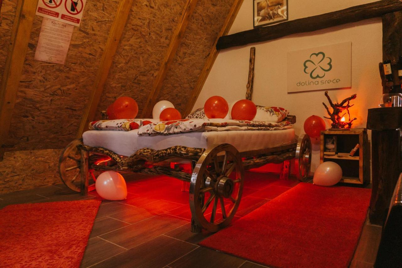 Etno Village Dolina Srece ヴィテズ エクステリア 写真