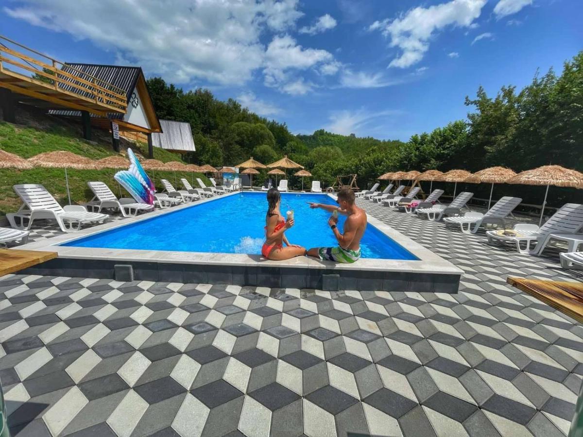Etno Village Dolina Srece ヴィテズ エクステリア 写真