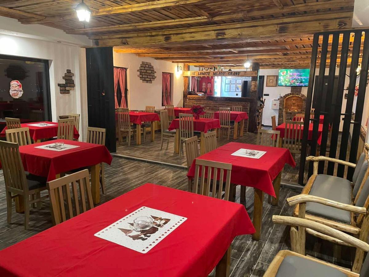 Etno Village Dolina Srece ヴィテズ エクステリア 写真